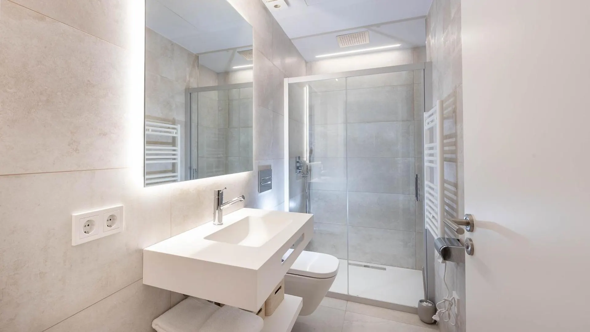 C&C Apartments فيغيريس