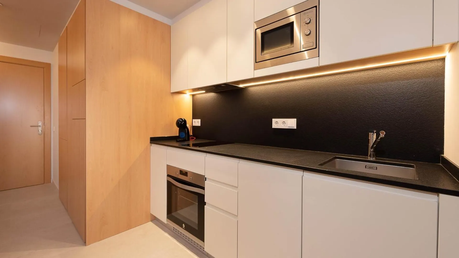 C&C Apartments فيغيريس